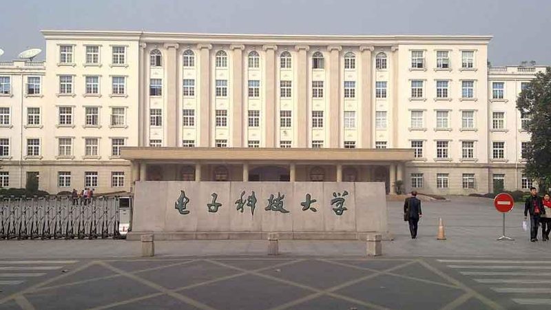 电子元器件：揭秘行业排名背后的逻辑